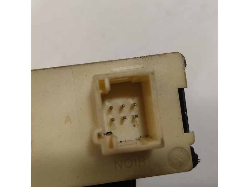 Recambio de elevalunas delantero derecho para citroën c4 berlina cool referencia OEM IAM 9681574880  