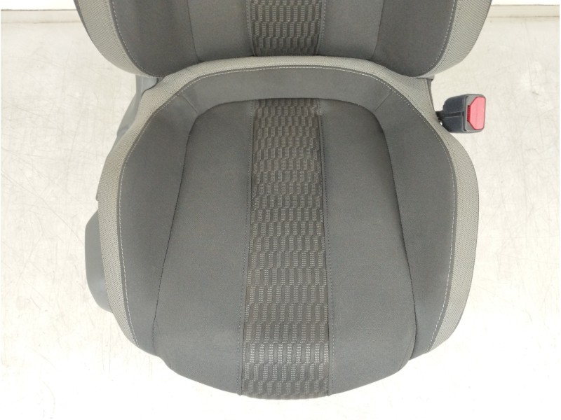 Recambio de asiento delantero derecho para peugeot 308 active referencia OEM IAM   