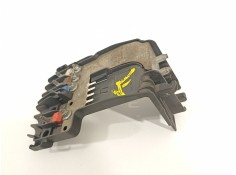 Recambio de caja reles / fusibles para peugeot 308 confort referencia OEM IAM 9660222380  