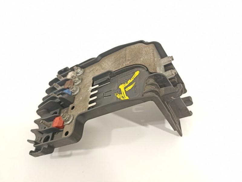 Recambio de caja reles / fusibles para peugeot 308 confort referencia OEM IAM 9660222380  