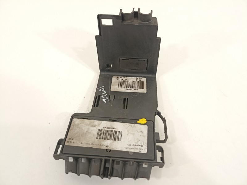 Recambio de caja reles / fusibles para peugeot 308 confort referencia OEM IAM 9660222380  