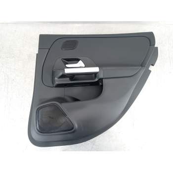 GUARNECIDO PUERTA TRASERA DERECHA A2477309800 