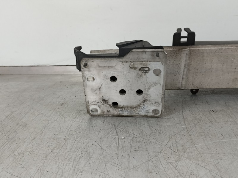 Recambio de refuerzo paragolpes delantero para citroën c4 berlina cool referencia OEM IAM 9651794280  