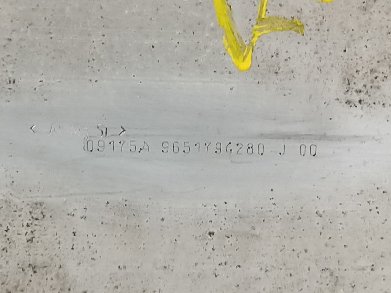 Recambio de refuerzo paragolpes delantero para citroën c4 berlina cool referencia OEM IAM 9651794280  