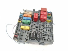 Recambio de caja reles / fusibles para fiat panda (169) 1.1 8v referencia OEM IAM 51781452  