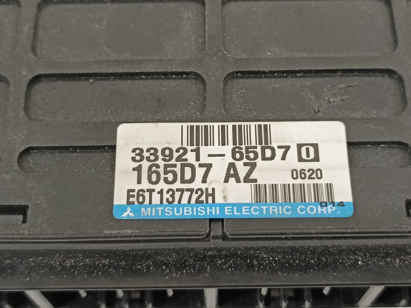 Recambio de centralita motor uce para suzuki grand vitara 3 puertas sq (gt) 2.0 básico referencia OEM IAM 3392165D7  