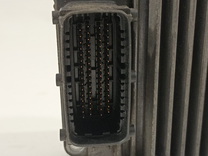 Recambio de centralita motor uce para opel astra g berlina club referencia OEM IAM 12212819 897065751 