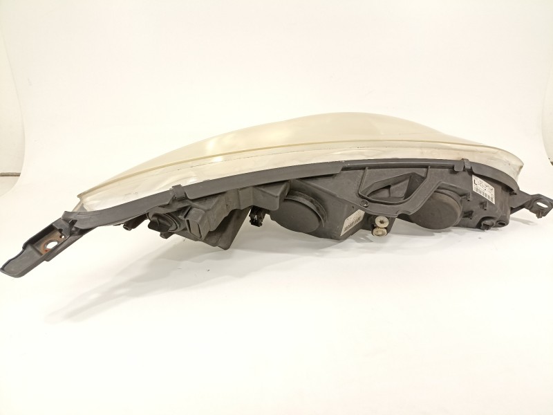 Recambio de faro izquierdo para peugeot 407 sport referencia OEM IAM 9660236180  