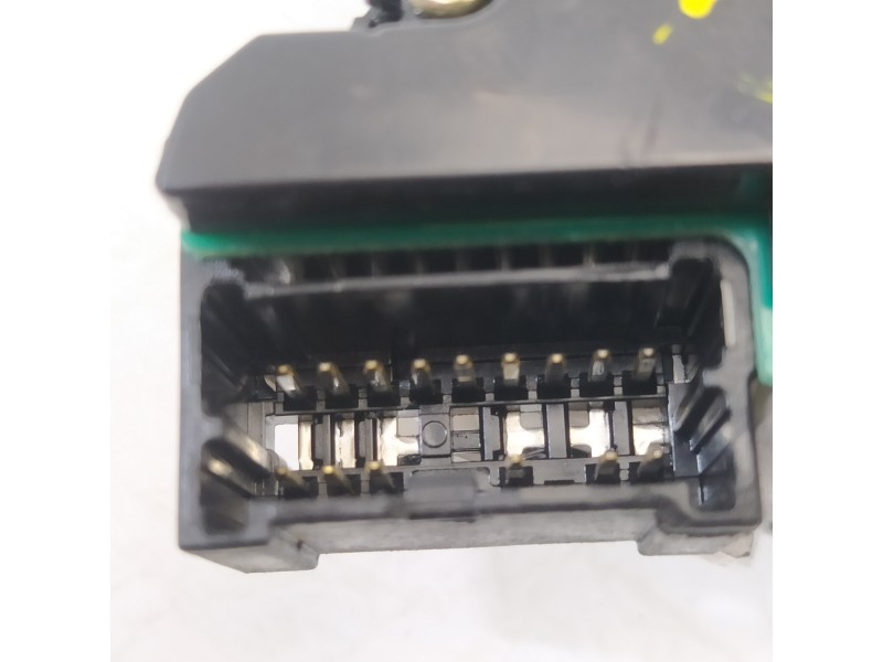 Recambio de mando limpia para nissan note (e11e) naru edition referencia OEM IAM 6901SN  