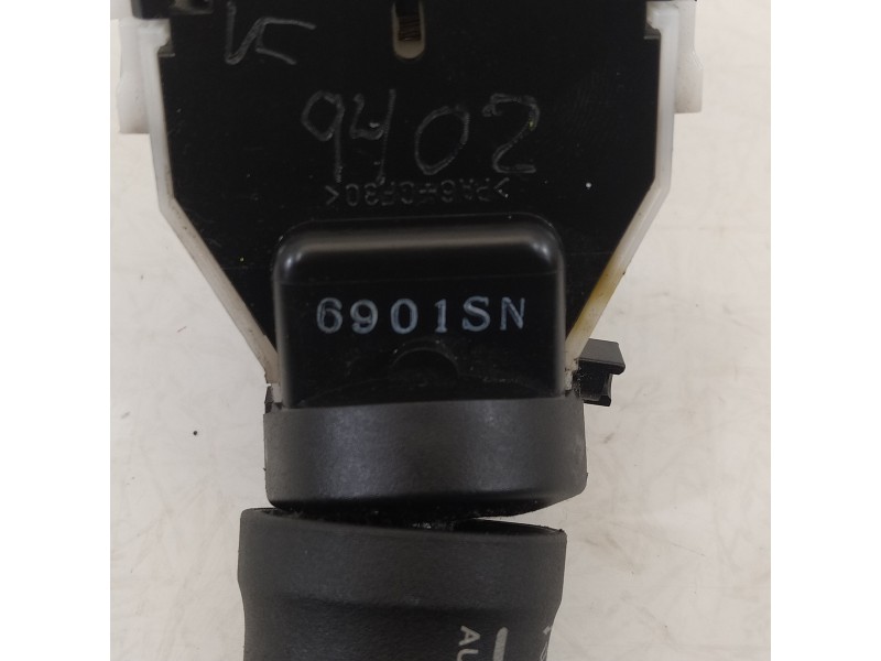 Recambio de mando limpia para nissan note (e11e) naru edition referencia OEM IAM 6901SN  