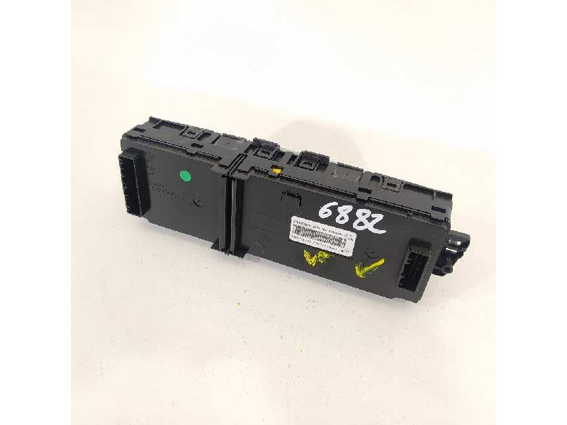Recambio de mando climatizador para renault megane iii sport tourer dynamique referencia OEM IAM 275100007R  