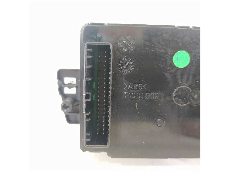 Recambio de mando climatizador para renault megane iii sport tourer dynamique referencia OEM IAM 275100007R  