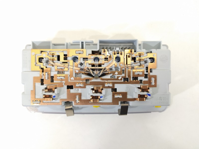 Recambio de luz interior para opel crossland x design line referencia OEM IAM 39027176 39027175 