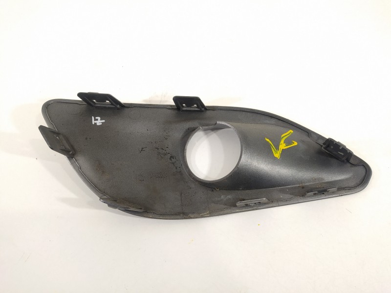 Recambio de rejilla paragolpes izquierda para peugeot 308 active referencia OEM IAM 36126154  