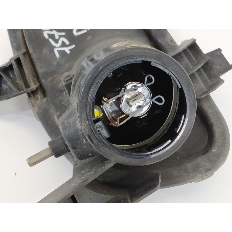 Recambio de faro antiniebla derecho para fiat grande punto (199) 1.9 8v multijet sport referencia OEM IAM 0051782368  