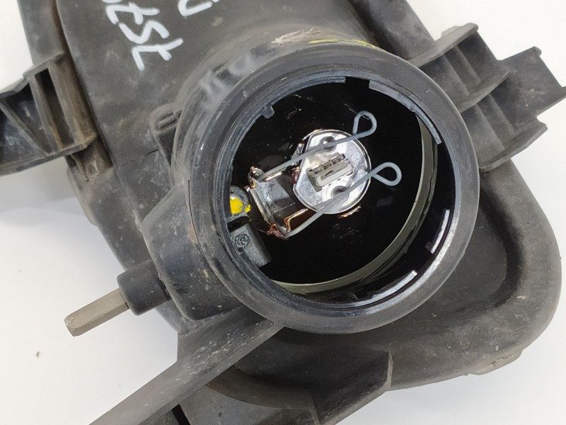 Recambio de faro antiniebla derecho para fiat grande punto (199) 1.9 8v multijet sport referencia OEM IAM 0051782368  