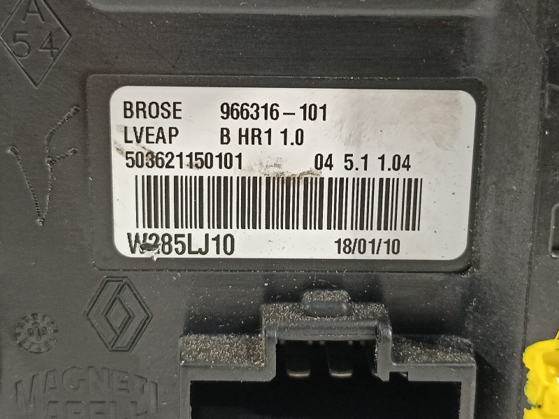 Recambio de motor elevalunas delantero izquierdo para renault megane iii sport tourer dynamique referencia OEM IAM 807310016R  