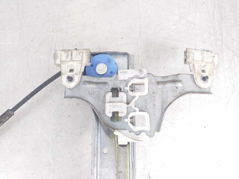 Recambio de elevalunas trasero derecho para renault megane iii sport tourer dynamique referencia OEM IAM 827200008R 827300003R 