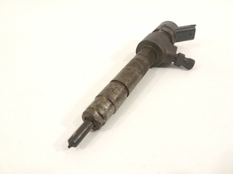 Recambio de inyector para fiat grande punto (199) 1.9 8v multijet sport referencia OEM IAM 0445110276  