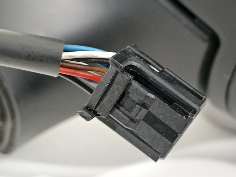 Recambio de retrovisor derecho para renault clio iv authentique referencia OEM IAM 963016264R  