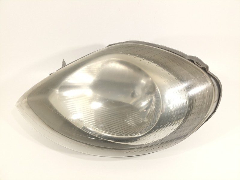 Recambio de faro izquierdo para renault trafic combi (ab 4.01) 6 - plazas (l2h1) acristalado parcial 2,9t combi largo referencia