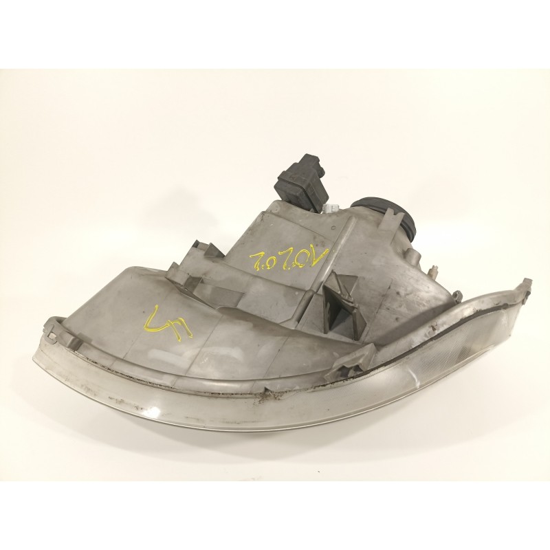 Recambio de faro derecho para renault trafic combi (ab 4.01) 6 - plazas (l2h1) acristalado parcial 2,9t combi largo referencia O