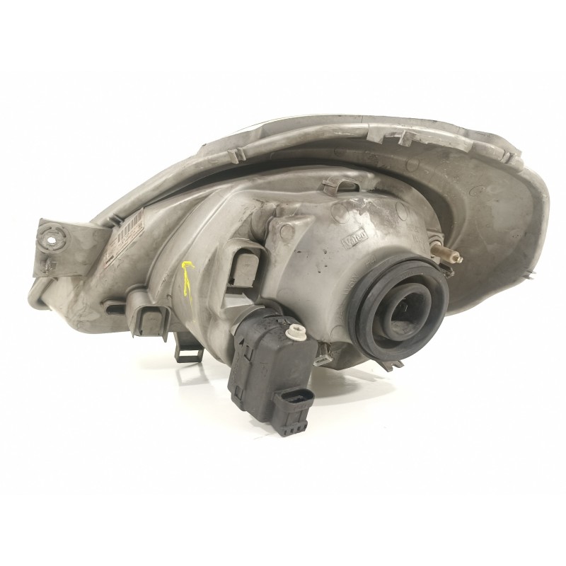 Recambio de faro derecho para renault trafic combi (ab 4.01) 6 - plazas (l2h1) acristalado parcial 2,9t combi largo referencia O