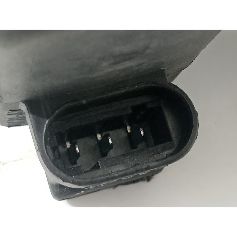 Recambio de faro derecho para renault trafic combi (ab 4.01) 6 - plazas (l2h1) acristalado parcial 2,9t combi largo referencia O
