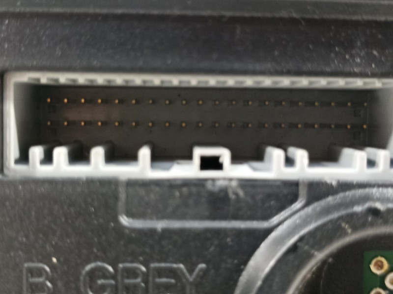 Recambio de caja reles / fusibles para renault megane iii sport tourer dynamique referencia OEM IAM 284B13640R  