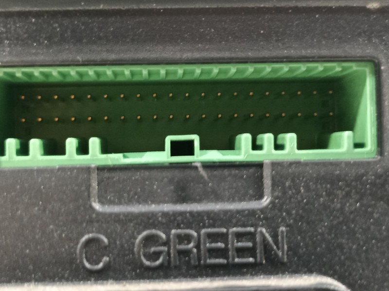 Recambio de caja reles / fusibles para renault megane iii sport tourer dynamique referencia OEM IAM 284B13640R  