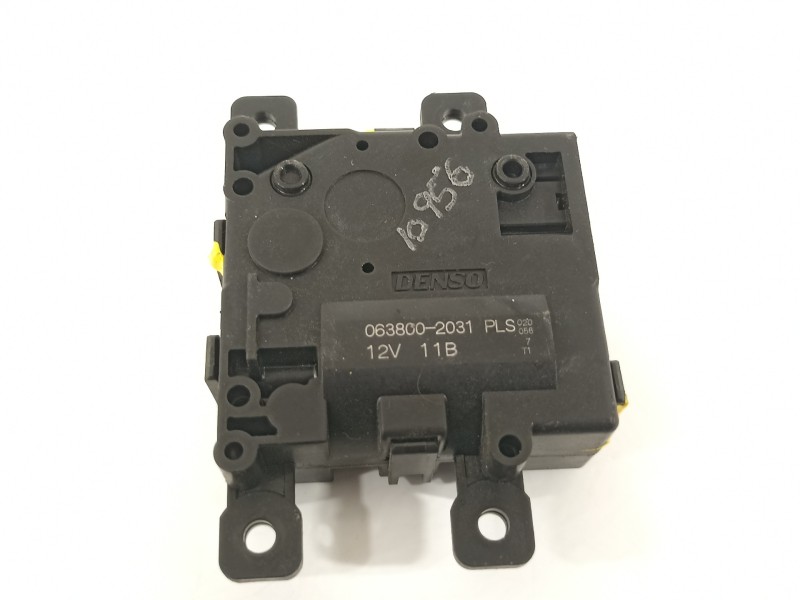 Recambio de motor apertura trampillas climatizador para toyota rav 4 advance hybrid referencia OEM IAM 0638002031  