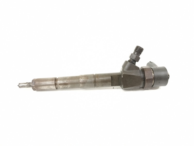Recambio de inyector para opel insignia sports tourer 2.0 16v cdti referencia OEM IAM 0445110327  