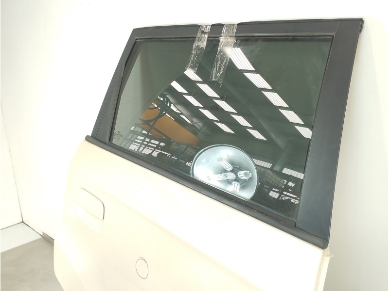 Recambio de puerta trasera derecha para kia soul burner referencia OEM IAM 770042K010  