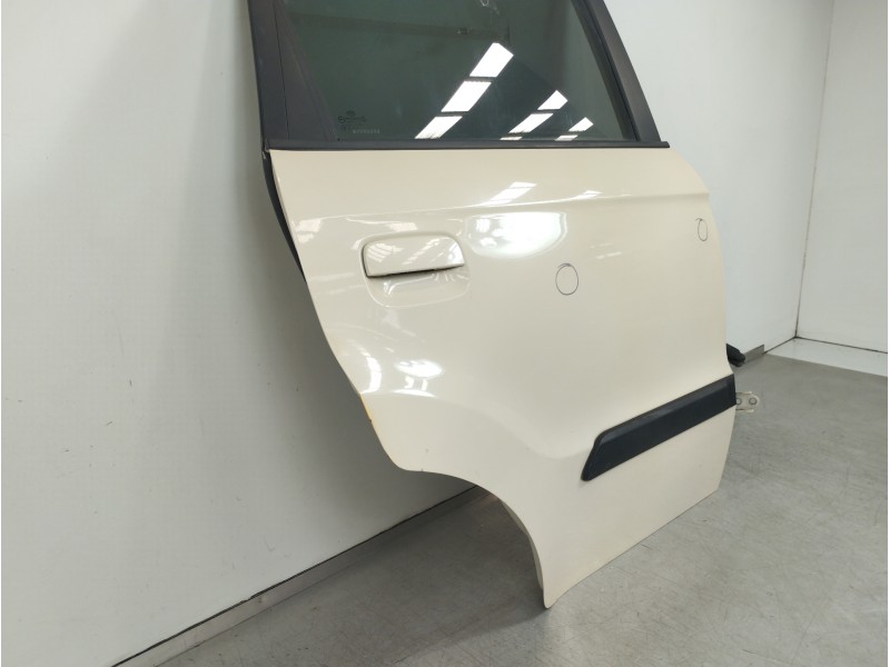 Recambio de puerta trasera derecha para kia soul burner referencia OEM IAM 770042K010  