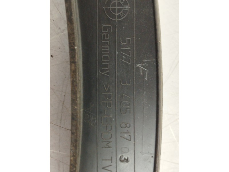 Recambio de aletin trasero derecho para bmw x3 (e83) 2.0d referencia OEM IAM 51773405817  