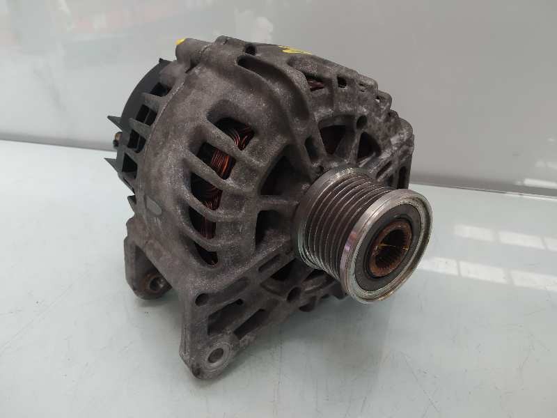 Recambio de alternador para opel movano b kasten/combi gka l2h3 3,3t referencia OEM IAM 231007033R 2606523B 