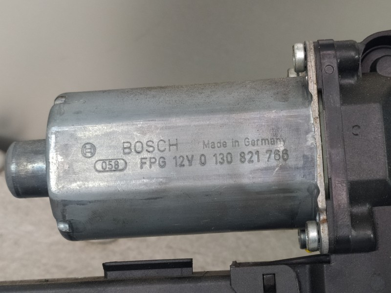 Recambio de elevalunas trasero derecho para audi a4 berlina (8e) 1.9 tdi referencia OEM IAM 8E0839462C  