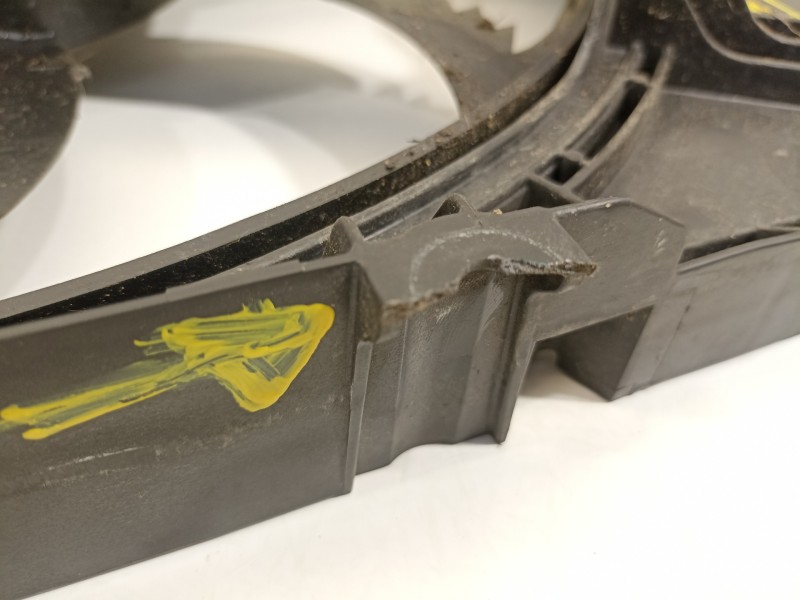 Recambio de electroventilador para toyota rav 4 advance hybrid referencia OEM IAM 1636331500 2685003000 