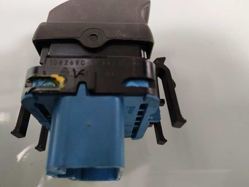 Recambio de mando elevalunas delantero izquierdo para opel movano b kasten/combi gka l2h3 3,3t referencia OEM IAM 108269C  