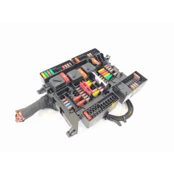 CAJA RELES / FUSIBLES 927035601 160518 
