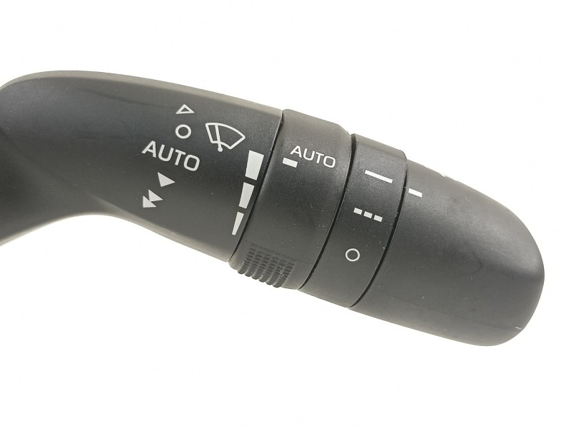 Recambio de mando luces para toyota rav 4 advance hybrid referencia OEM IAM 3340017J781 4220017L021 4220017L021