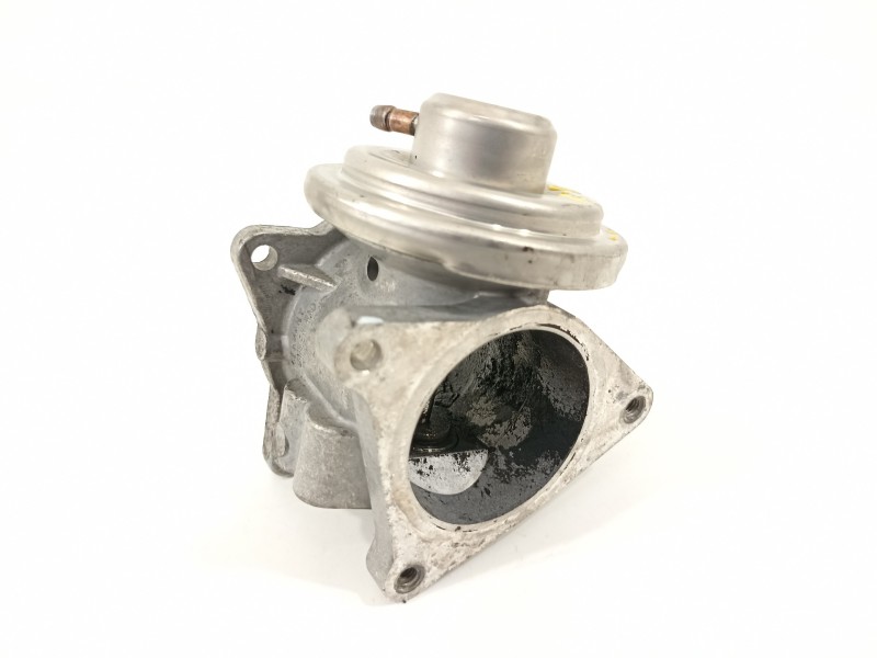 Recambio de valvula egr para seat leon (1p1) comfort limited referencia OEM IAM 038129637D  