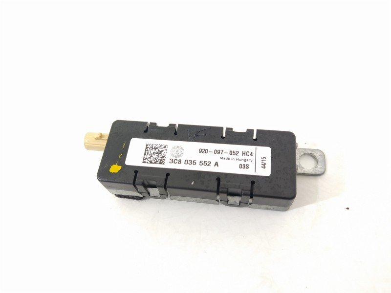 Recambio de antena para volkswagen cc (358) basis bluemotiontech referencia OEM IAM 3C8035552A  