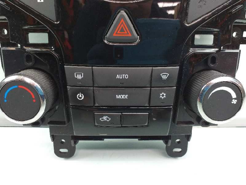 Recambio de mando climatizador para chevrolet cruze hatchback lt+ referencia OEM IAM 3870568 11290093 