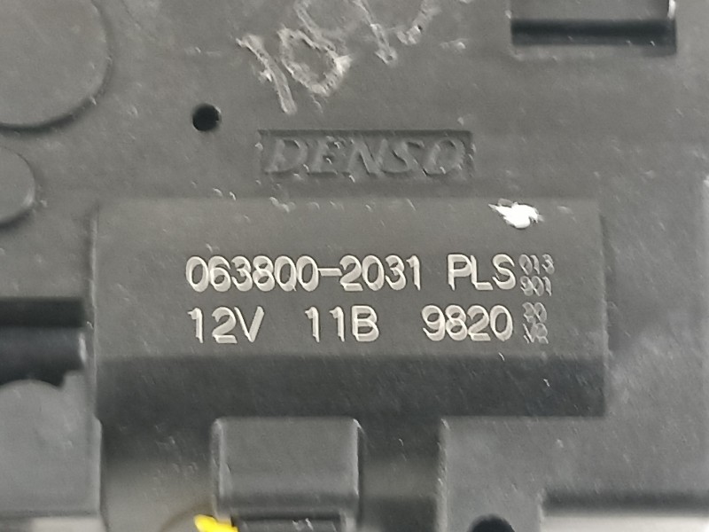 Recambio de motor apertura trampillas climatizador para toyota rav 4 advance hybrid referencia OEM IAM 0638002031  