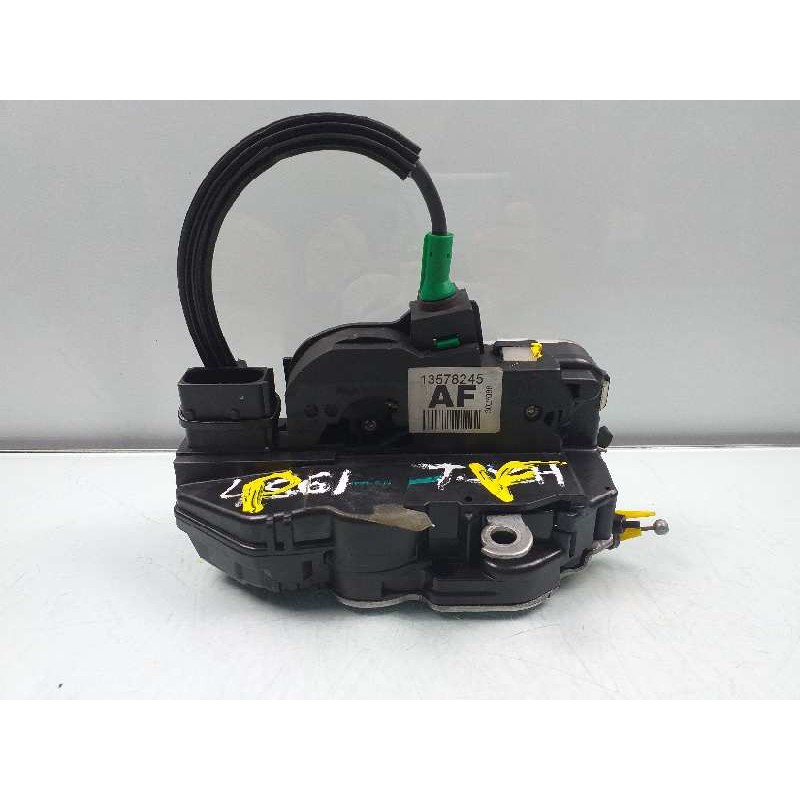 Recambio de cerradura puerta trasera derecha para chevrolet cruze hatchback lt+ referencia OEM IAM 13578245  