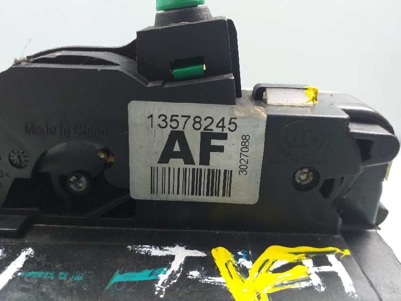 Recambio de cerradura puerta trasera derecha para chevrolet cruze hatchback lt+ referencia OEM IAM 13578245  