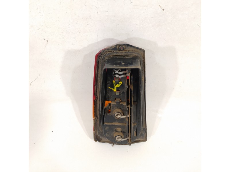 Recambio de piloto trasero derecho para fiat panda 900 referencia OEM IAM   