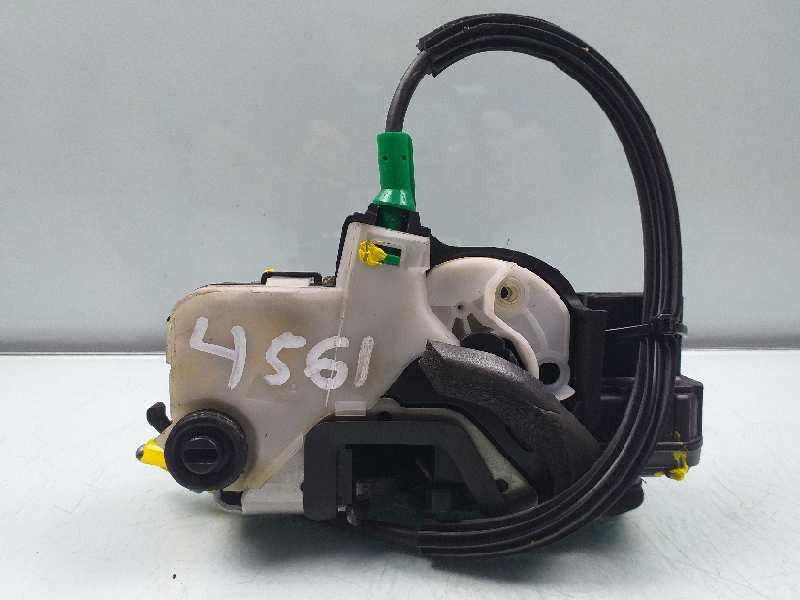 Recambio de cerradura puerta trasera derecha para chevrolet cruze hatchback lt+ referencia OEM IAM 13578245  