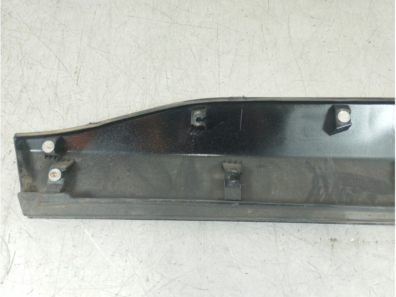 Recambio de moldura para toyota rav 4 advance hybrid referencia OEM IAM 7507342050C0  